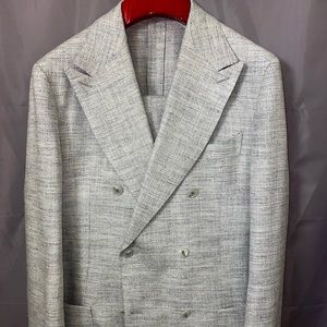 NWT Light Grey Herringbone Havana DB 44R